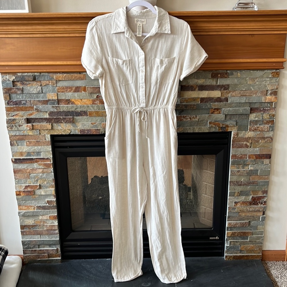 Cream Short-Sleeve Collared Jumpsuit with Pockets